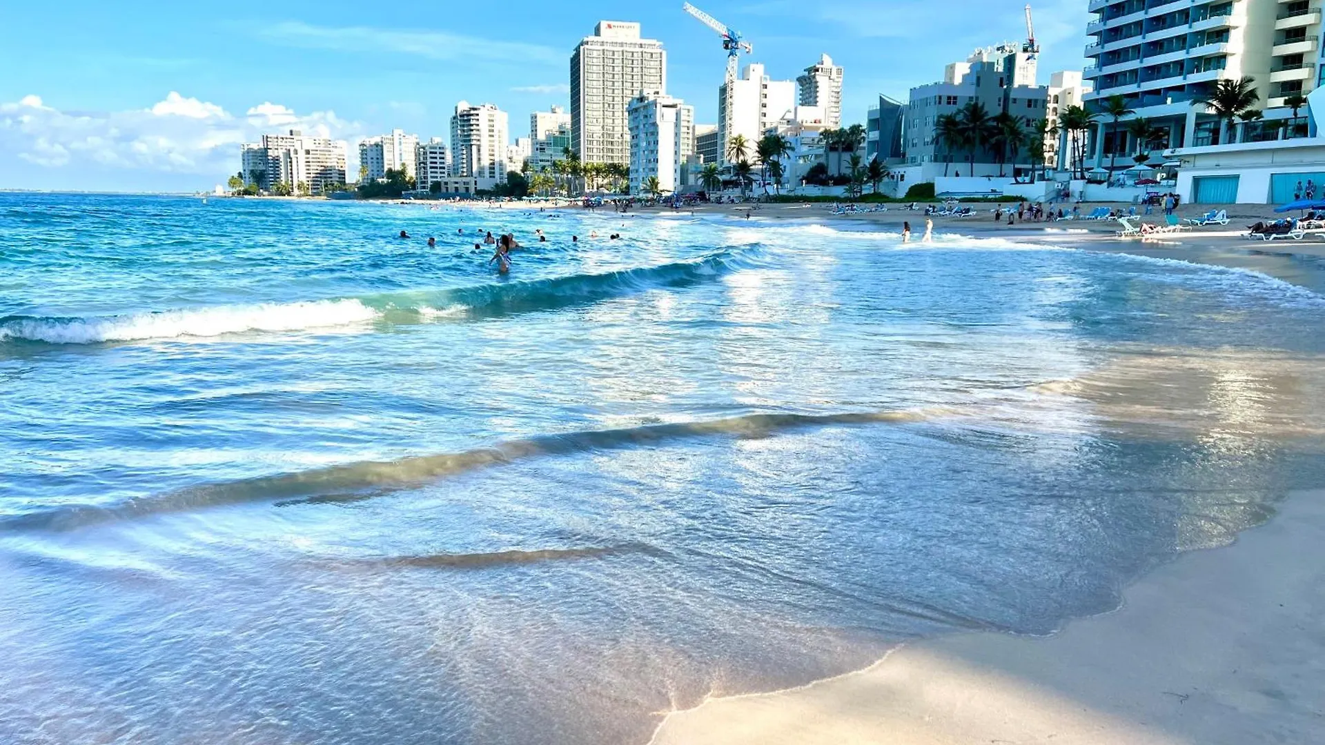 Apartment At Heart Of Condado With Front View Terrace San Juan Porto Riko
